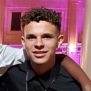 Meet your Posher, Hamza